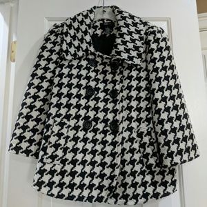Gorgeous houndstooth coat